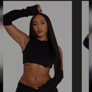 PrettyLittleThing Shape Black Soft Towelling Bardot Crop Top. Size US 14. New.